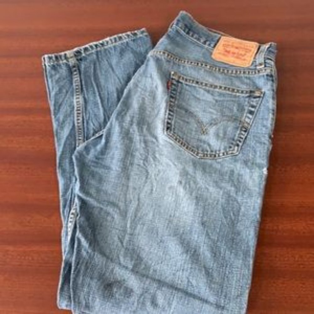 Vintage men’s 505 Levi’s mom jeans